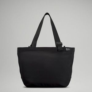 Lululemon Clean Lines Tote Bag 22L